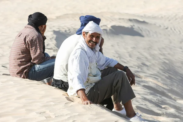 Bedouins in Sahara — Stock Photo, Image