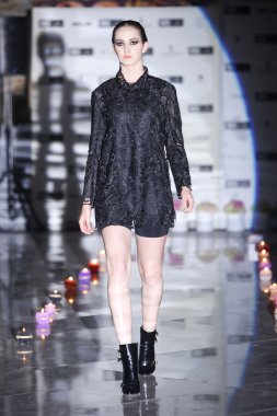 Moda Haftası Zagreb : Kata Szegedi, Zagreb, Hırvatistan.