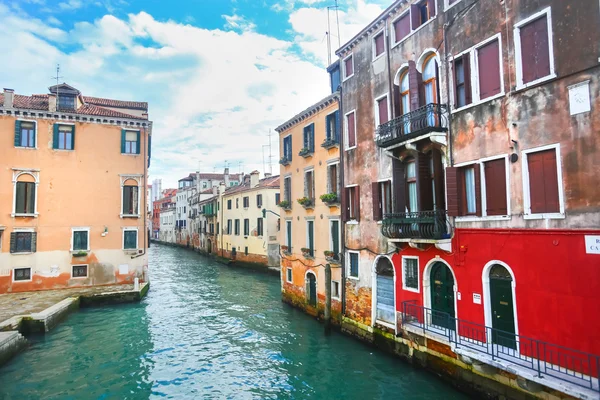 Italienischer Wasserkanal — Stockfoto