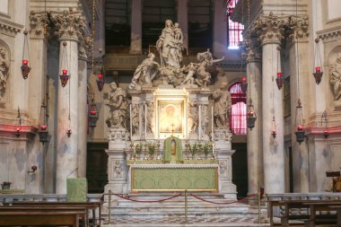 Santa Maria della Salute Venedik Altar