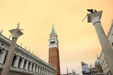 sütunları San marco ve san todaro