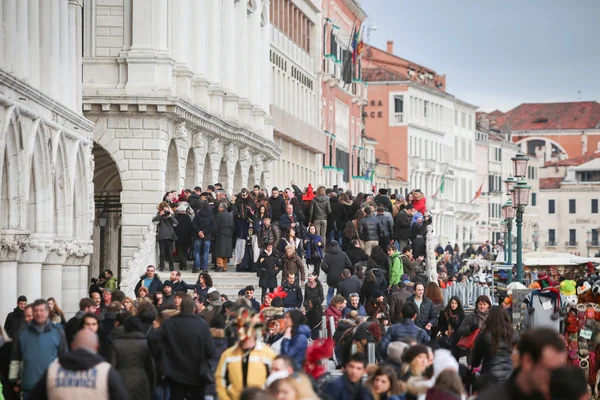 People at Riva degli Schiavoni — Stock Photo, Image