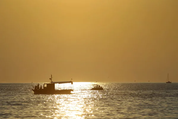 Barche al tramonto — Foto Stock