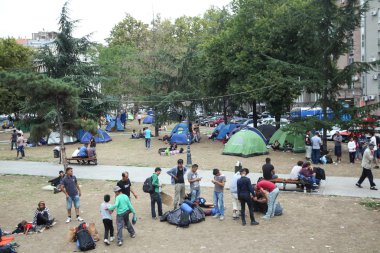 Belgrad'da Suriyeli göçmenler