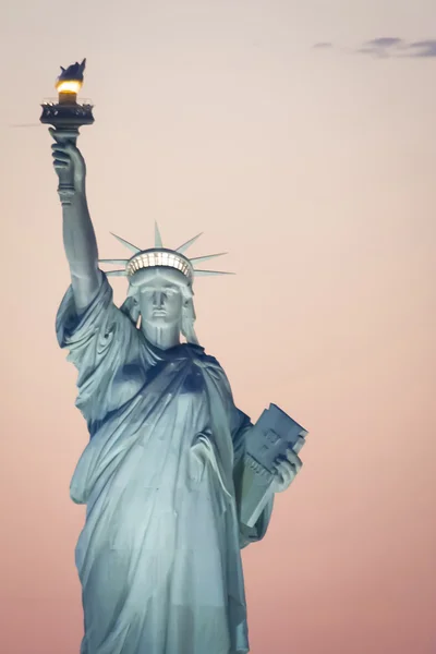 Estatua de la Libertad en la Isla de la Libertad — Foto de Stock