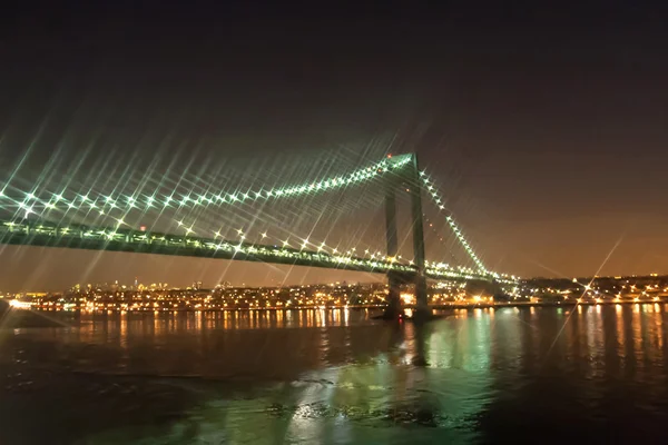 Verrazano Narrows Bridge nacht shot — Stockfoto