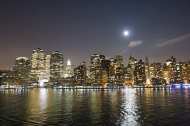 Finans bölgesi liman bölgesinde gece