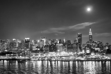 Midtown Manhattan'ın sahil ışıklı bw