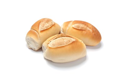 Beyaz zemin üzerinde üç Fransız ekmek