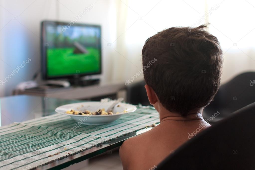 Kids Watching Tv And Eating
