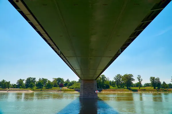 Onderkant van de brug Rhine bij Breisach — Stockfoto