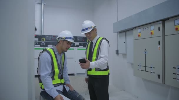 Концепция Инженера Деловые Люди Обсуждают Рабочие Офисные Перерывы Разрешение — стоковое видео
