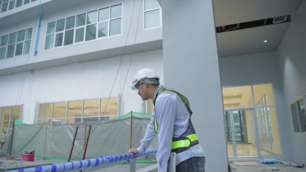 Conceito Engenheiro Resolução Ásia Masculino Empregados São Frustrado Trabalho — Vídeo de Stock