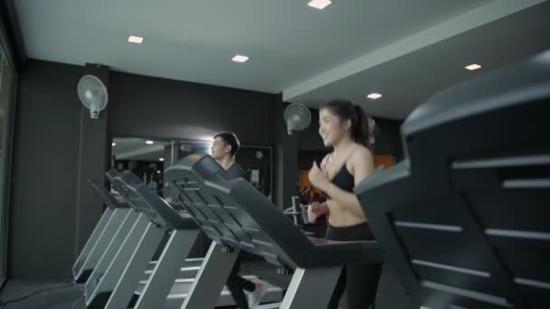 Konceptet Resolution Ändamålsenligt Idrottsman Som Springer Löpband Fitness — Stockvideo