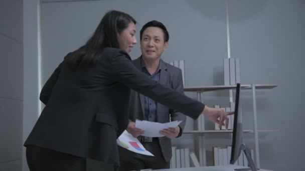 Concept Entreprise Résolution Asiatiques Hommes Femmes Réjouissent Leur Succès Dans — Video