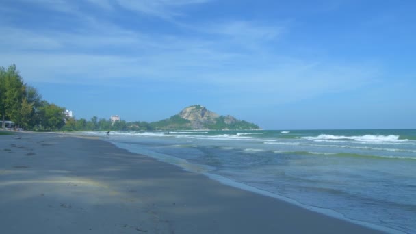 Vista Natural Resolução Ondas Estão Atingindo Praia — Vídeo de Stock