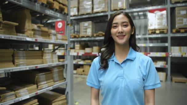 Bedrijfsconcept Van Resolution Aziatische Vrouwen Vouwen Hun Armen Met Vertrouwen — Stockvideo