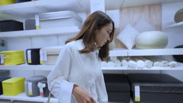 Shopping Concept Van Resolutie Jonge Vrouwen Kopen Een Bank Een — Stockvideo