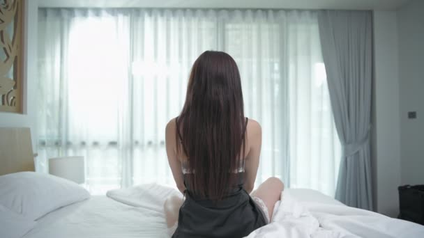 Ünnepi Koncepció Felbontás Ázsiai Lányok Egy Lusta Csavart Csinálnak Hálószobában — Stock videók