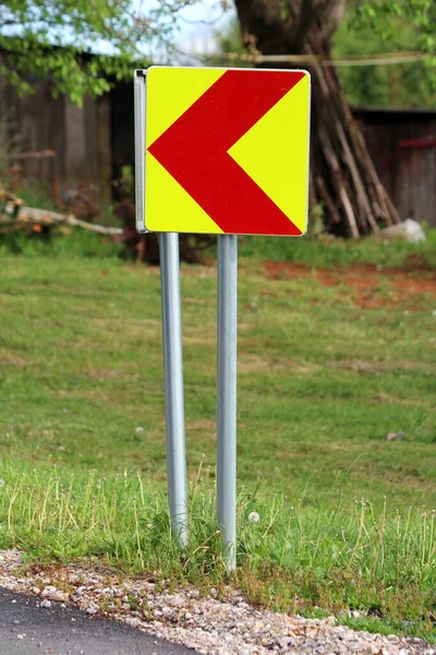 Sharp Turn Ahead Yellow Red Arrow Road Sign Mounted Metal — Stockfoto