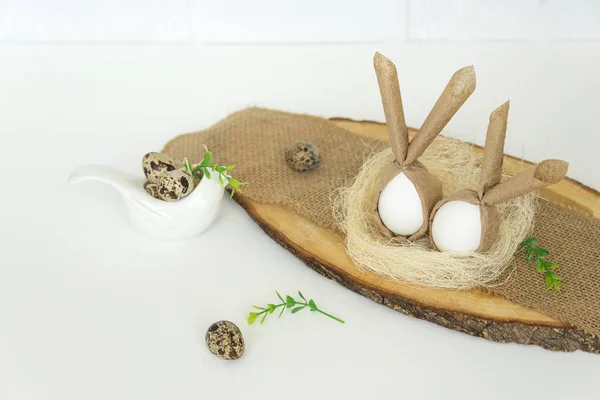 Decorated Funny Eggs Lie Wooden Plate Happy Easter — Stock Photo, Image