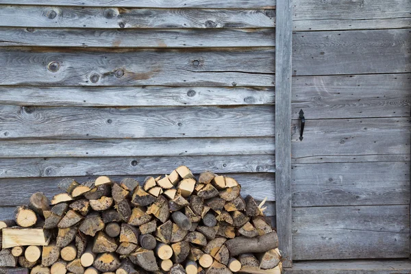 Сільський сарай деревини — стокове фото