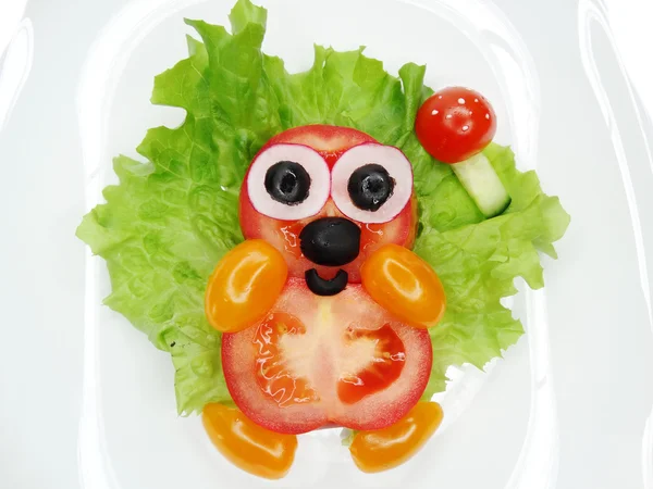 Kreatywne śmieszne warzyw przekąska z pomidorami — Zdjęcie stockowe