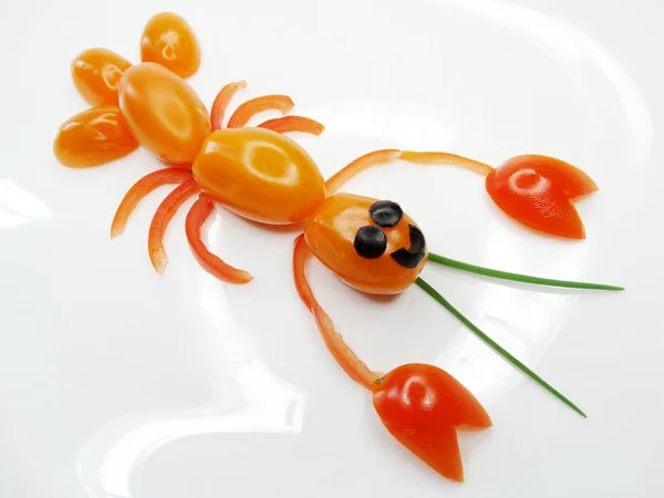 Lanche vegetal engraçado criativo com tomate — Fotografia de Stock