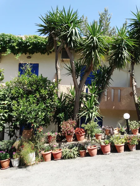 Hotel de lujo edificio balcón y terraza santorini Grecia — Foto de Stock