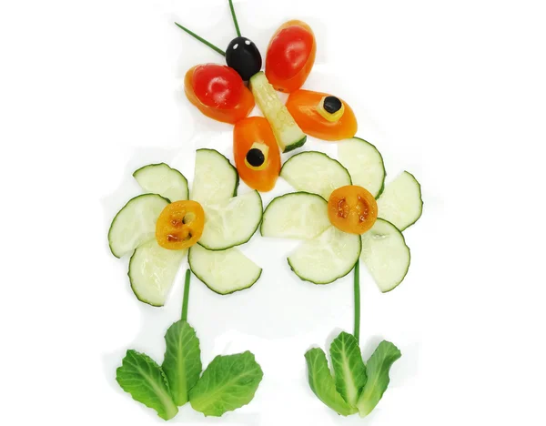Lanche vegetal engraçado criativo com pepino — Fotografia de Stock