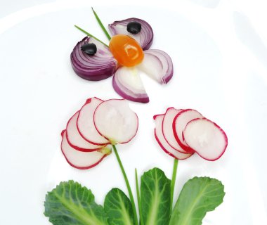 Salatalık ile yaratıcı komik sebze snack