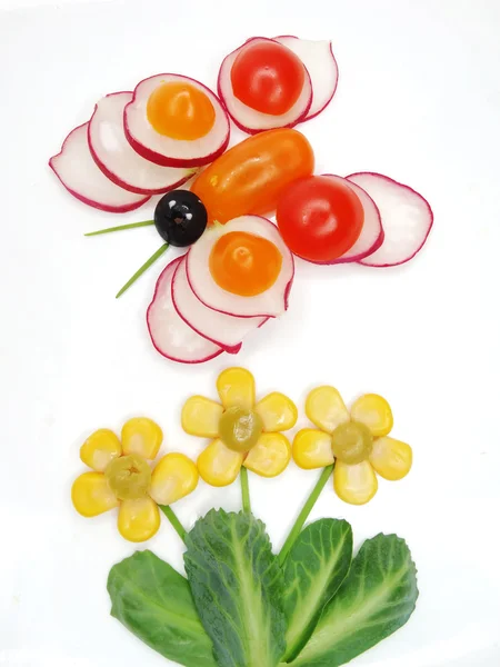 Spuntino vegetale divertente creativo con cetriolo — Foto Stock
