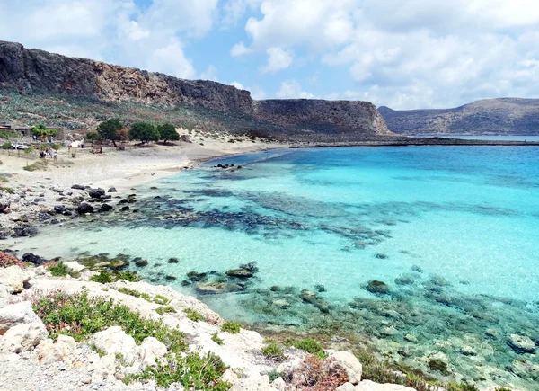 Küstenlandschaft des mediterranen Meeres Betoninsel Griechenland — Stockfoto