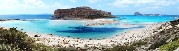 Panoramalandschaft des mediterranen meeres beton insel griechenland — Stockfoto