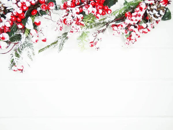 Téli Karácsonyi Háttér Fenyő Ágak Kúp Fehér Textúra — Stock Fotó