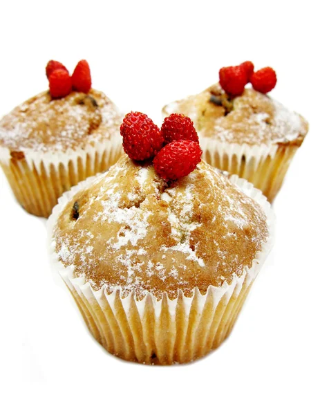 Muffin cakes with wild strawberry berries — Stock Photo, Image