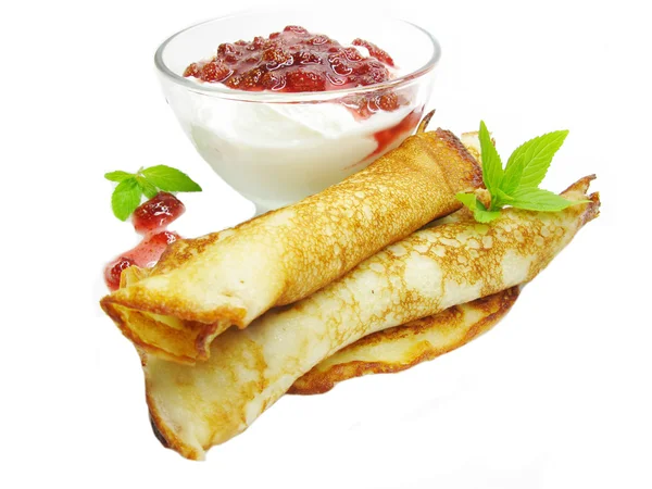 Crêpes sucrées à la gelée de fraises sauvages — Photo