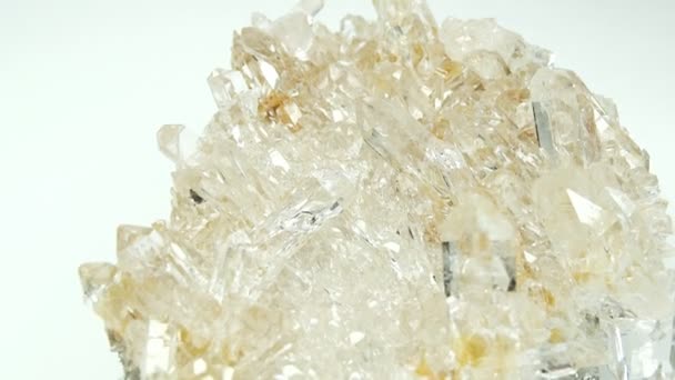 Cristales geológicos de geoda de cuarzo cristal de roca — Vídeos de Stock