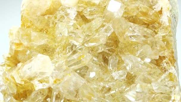 黄水晶 geode 地质晶体 — 图库视频影像