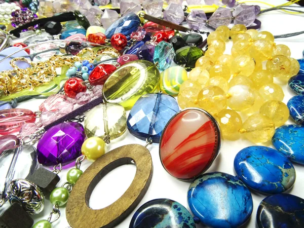 Crystals beads jewellery as fashion background — Stock Photo, Image