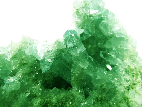 Emerald gem geode geologische kristallen — Stockfoto