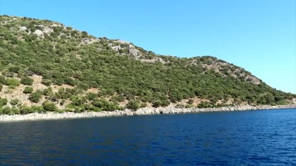 Τοπίο της ακτή της Τουρκίας στη Μεσόγειο θάλασσα — Αρχείο Βίντεο