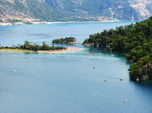 Krajina z pláže oludeniz laguny v Středozemním moři Turek — Stock fotografie