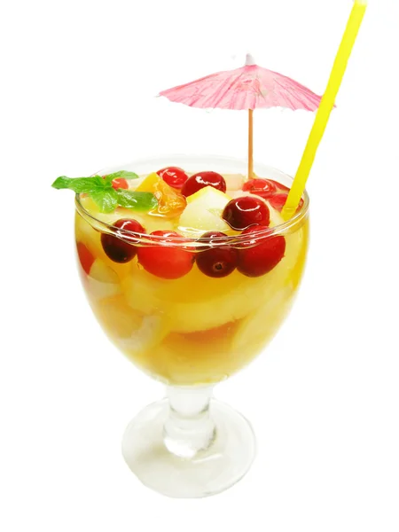 Cóctel de bebida de frutas con piña y hielo — Foto de Stock