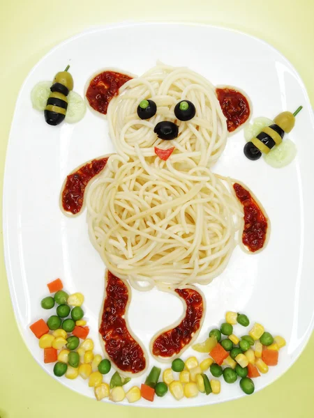 Criativo vegetal comida jantar urso forma — Fotografia de Stock