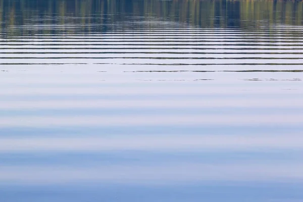 Полосы Отражение Воде — стоковое фото