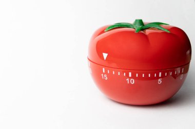Domates şeklinde zamanlayıcı. Mesajın için de bir yer var. Pomodoro tekniğinde zaman ve performansı yönetmek için kullanılır. Gri renkte, 15 dakikaya ayarlı..
