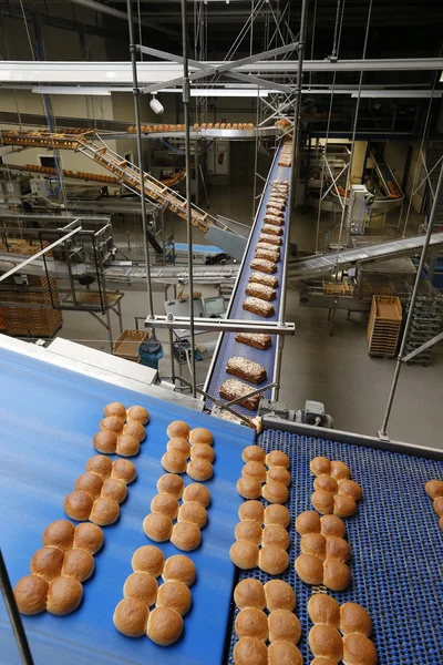 Linea di produzione di panetteria — Foto Stock