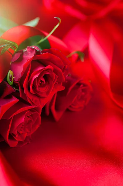 San Valentino bouquet di rose rosse — Foto Stock