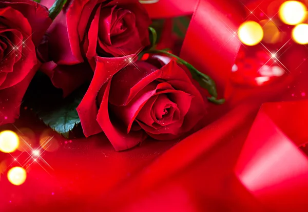 Bouquet de roses rouges Saint Valentin — Photo